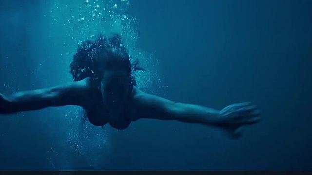 Jennifer Garner kissing