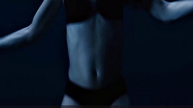 Jennifer Garner kissing