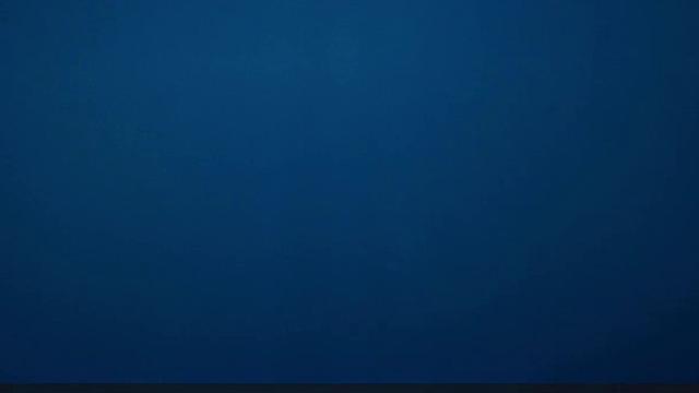 Jennifer Garner kissing