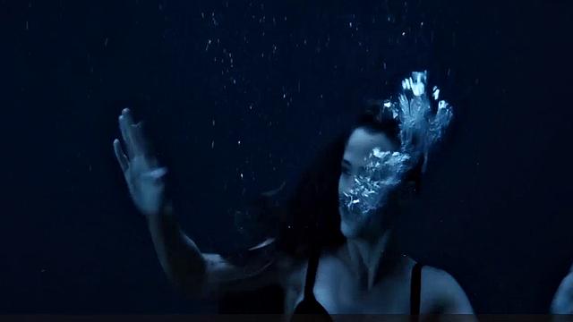 Jennifer Garner kissing