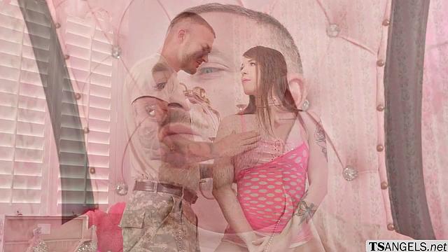 Шикарная транссексуалка Autumn Rain в розовом платье получает анальный секс от Christian Wilde в игровой комнате с розовым декором.