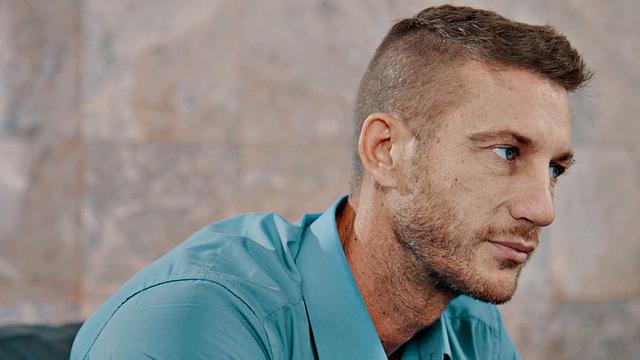 Big-titted MILF loves hardcore fucking in wet pussy