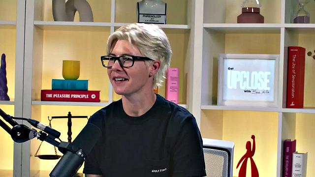 Amateur babe casting sexual fantasy solo