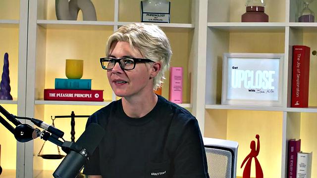 Amateur babe casting sexual fantasy solo