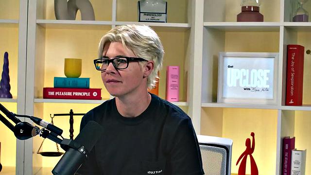 Amateur babe casting sexual fantasy solo