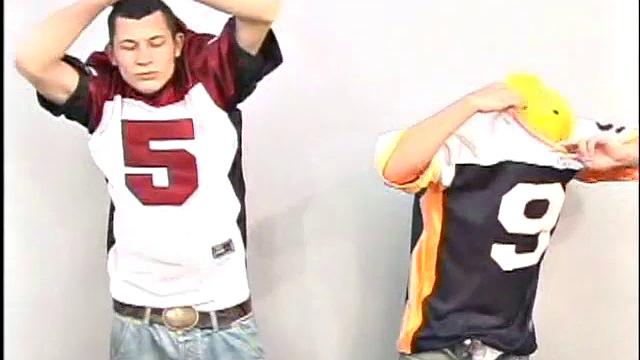 straight guys can't resist each other and end up sucking cock