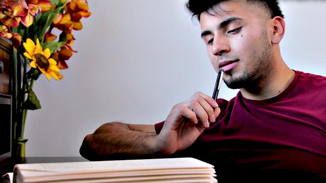 Amateur college stud stroking his dick in close-up action