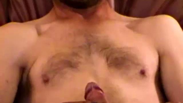 Южный мужик с улицы отсасывает по взрослому и стебно закатывает тусу