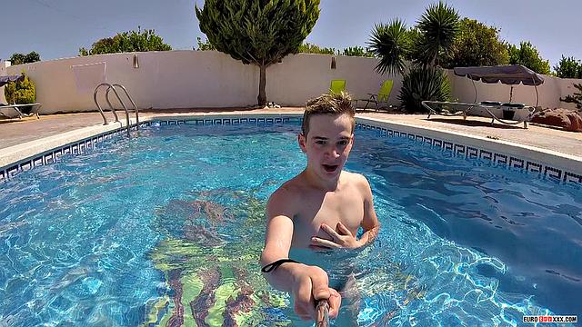 Pool Fun with Tiny Taylor - Taylor Blaze