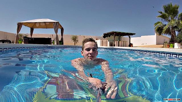 Pool Fun with Tiny Taylor - Taylor Blaze