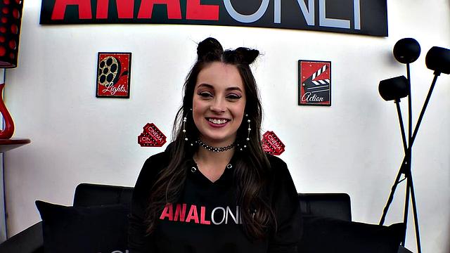 Maddy's First Anal Experience