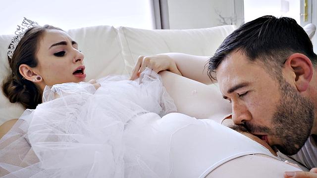 гибкая балерина Пэнелопа Кей рвёт трико для жаркой тренировки с Уиллом Паундером