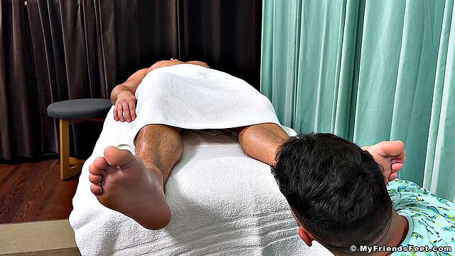 Drew'S Feet Massaged & Worshipped - Drew