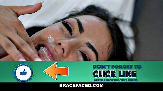 жесткое заглатывание и глубокая трахка на кровати