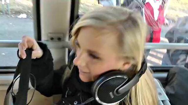 Blonde lets guy fuck her tight ass