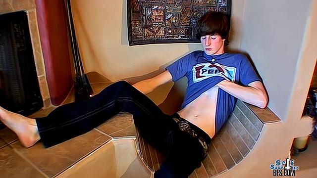 Jase Gets a Mouthful of Cum