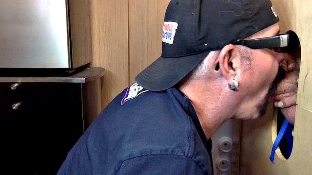 Gloryhole mature daddy sucks dong on 1st gloryhole date