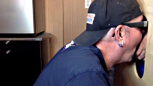 Gloryhole mature daddy sucks dong on 1st gloryhole date