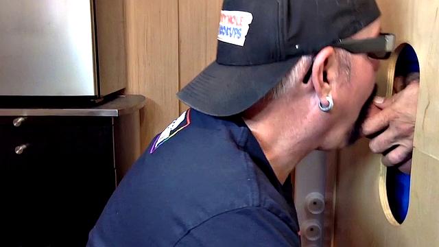 Gloryhole mature daddy sucks dong on 1st gloryhole date