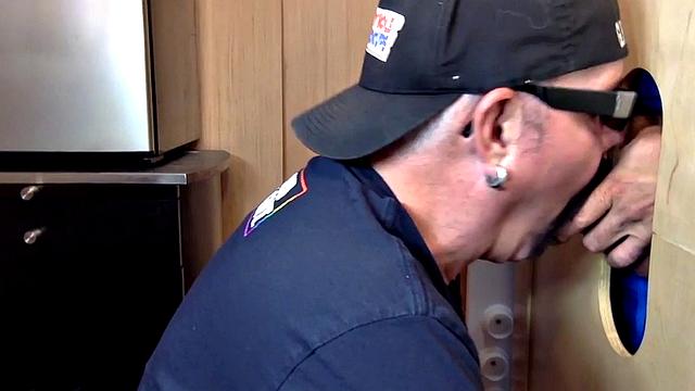 Gloryhole mature daddy sucks dong on 1st gloryhole date