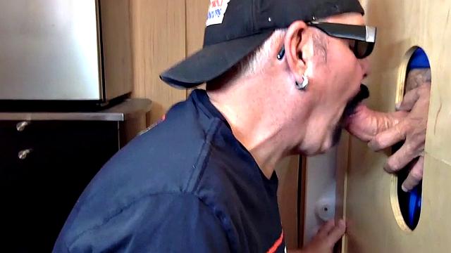 Gloryhole mature daddy sucks dong on 1st gloryhole date