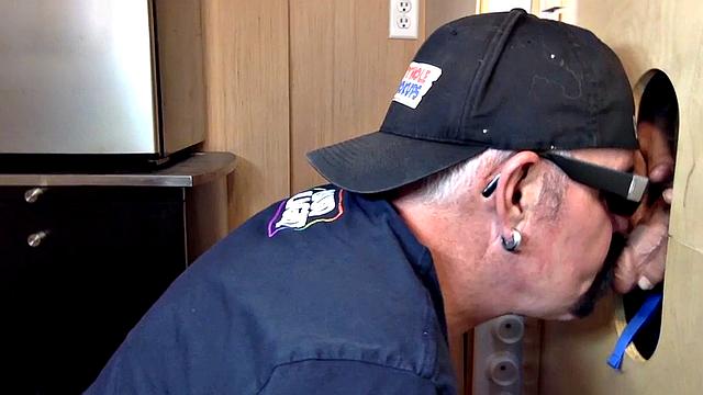 Gloryhole mature daddy sucks dong on 1st gloryhole date