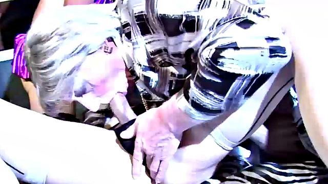 Three amateur trannys giving oral