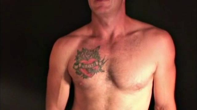 This is a magnificent man, with a troubled mind. But Chris is a looker! He's 38 years old, 5' 10", and 175 pounds and makes his living in construction.