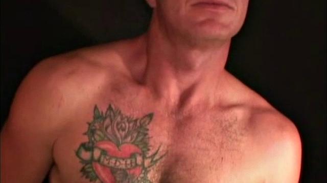 This is a magnificent man, with a troubled mind. But Chris is a looker! He's 38 years old, 5' 10", and 175 pounds and makes his living in construction.