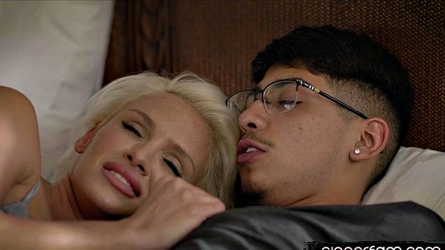 Big-titted blonde stepmom pussylicked