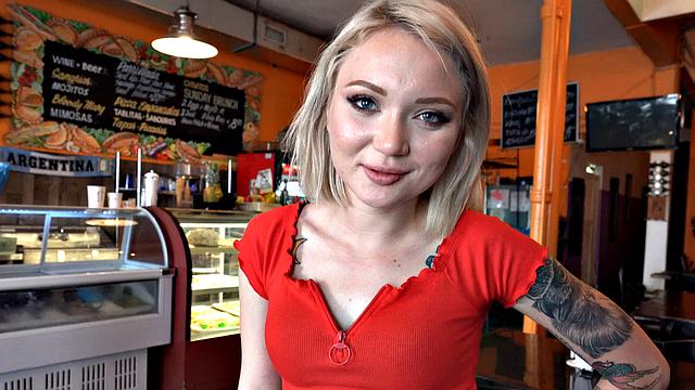 Waitress POV - Dakota Skye - Newly Single, Freshly Drilled