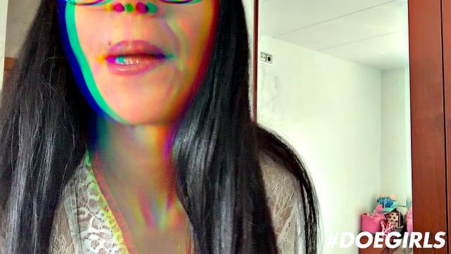 Hot brunette uses vibe in her ass