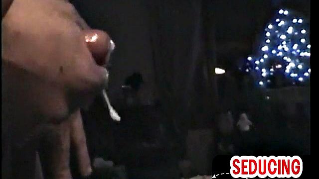 Amateur straight stud wanks oiled dick in closeup