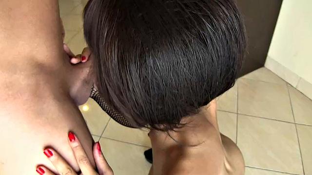 Pensri and 4 Asian Girls Gone Wild