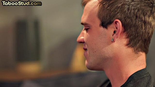 Cumthirsty twunk gets doggystyled by BF