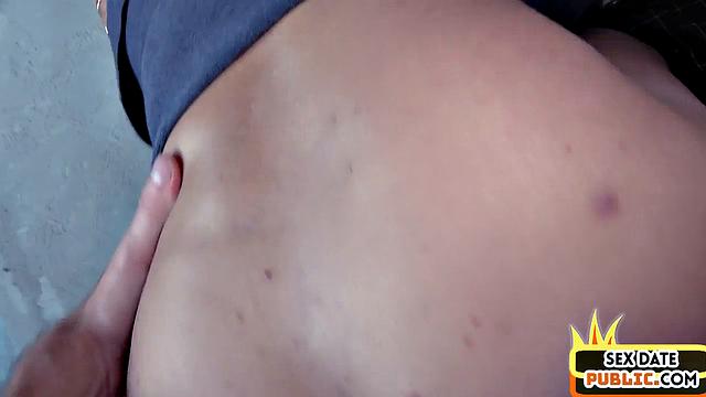 Horny cougar pussysmashed outdoors