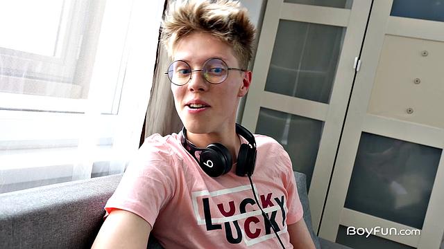 Max Gen Fucks Angel Abell