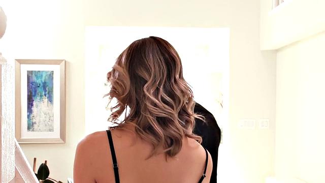 Big booty rancy TS drilled anally by BF in doggy style