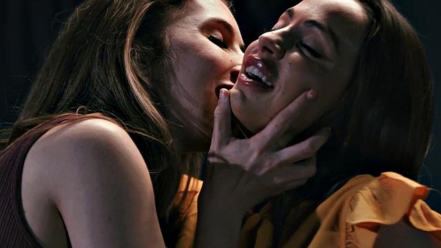 Lesbian passionate sex of 2 hot babes in classroom