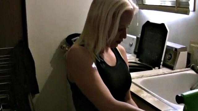 Sweet Jewel with yummy Blowjob Closeup