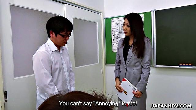 Ren Yuuki Masturbates Before Enjoying Threeway