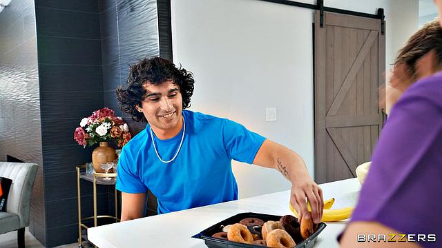 Gamer Stepmom Alexis Fawx: Part 1