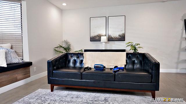 Gamer Stepmom Alexis Fawx: Part 1