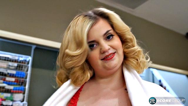 Two Hard Way For Sashaa