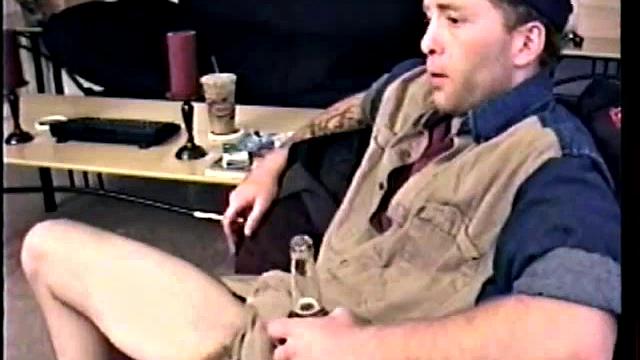 Straight Johnny Enjoys Blowjobs