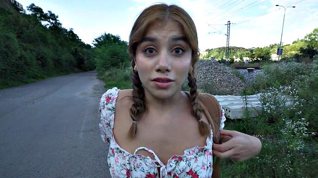 Ponytail amateur throating in outdoor POV fuck