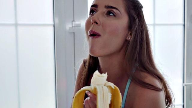 Strict lesbian trainer fingered at gym after cunnilingus