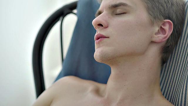 Thin athletic twink wanking big cock in session