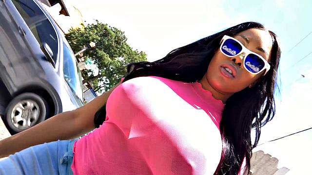 Camsoda - Busty blonde in sexy solo