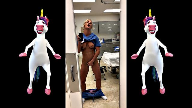 Camsoda - Busty blonde in sexy solo